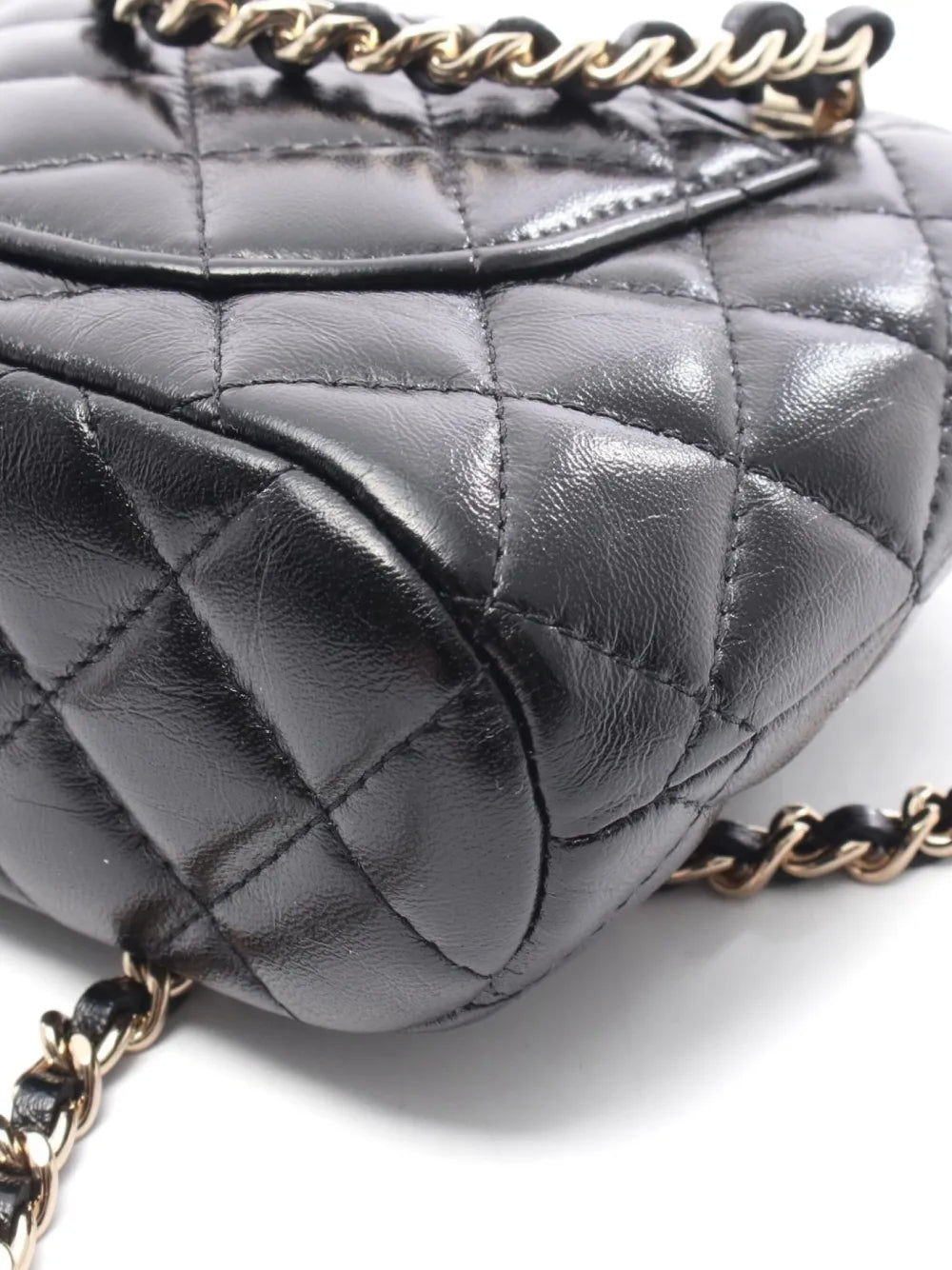 Pre-OwnedCHANEL Pre-Owned2021 quilted chain shoulder bag
