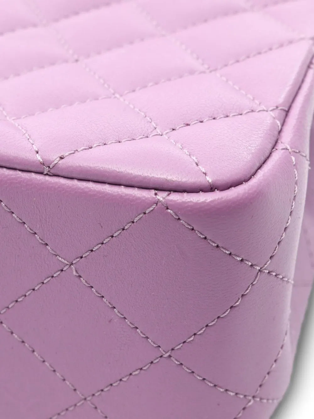 Pre-OwnedCHANEL Pre-Owned2020-2021 mini Matelasse shoulder bag