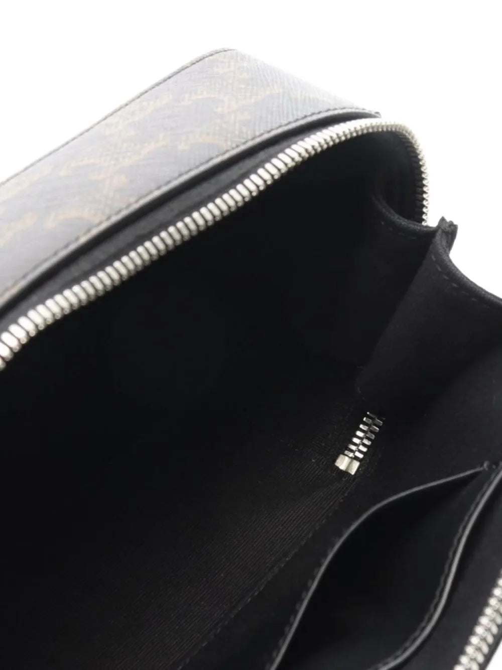 Pre-OwnedCeline Pre-Owned2010s Triomphe-pattern shoulder bag