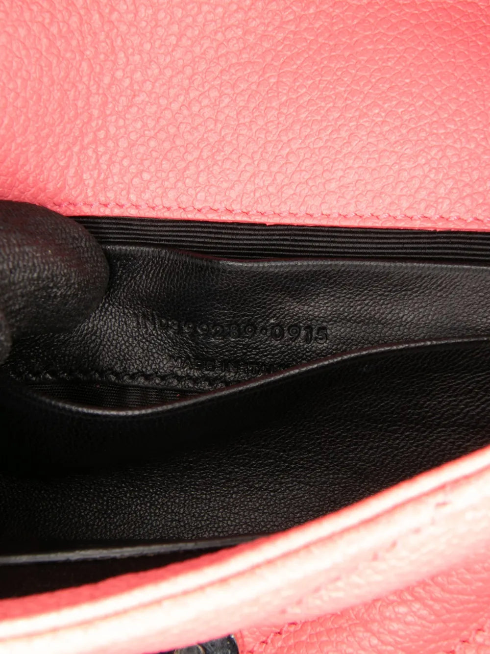 Pre-OwnedSaint Laurent Pre-Owned2015 Baby Grained Calfskin Chevron Classic Monogram Chain Bag crossbody bag