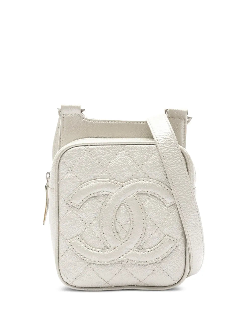 Pre-OwnedCHANEL Pre-Owned2005-2006 matelasse shoulder bag