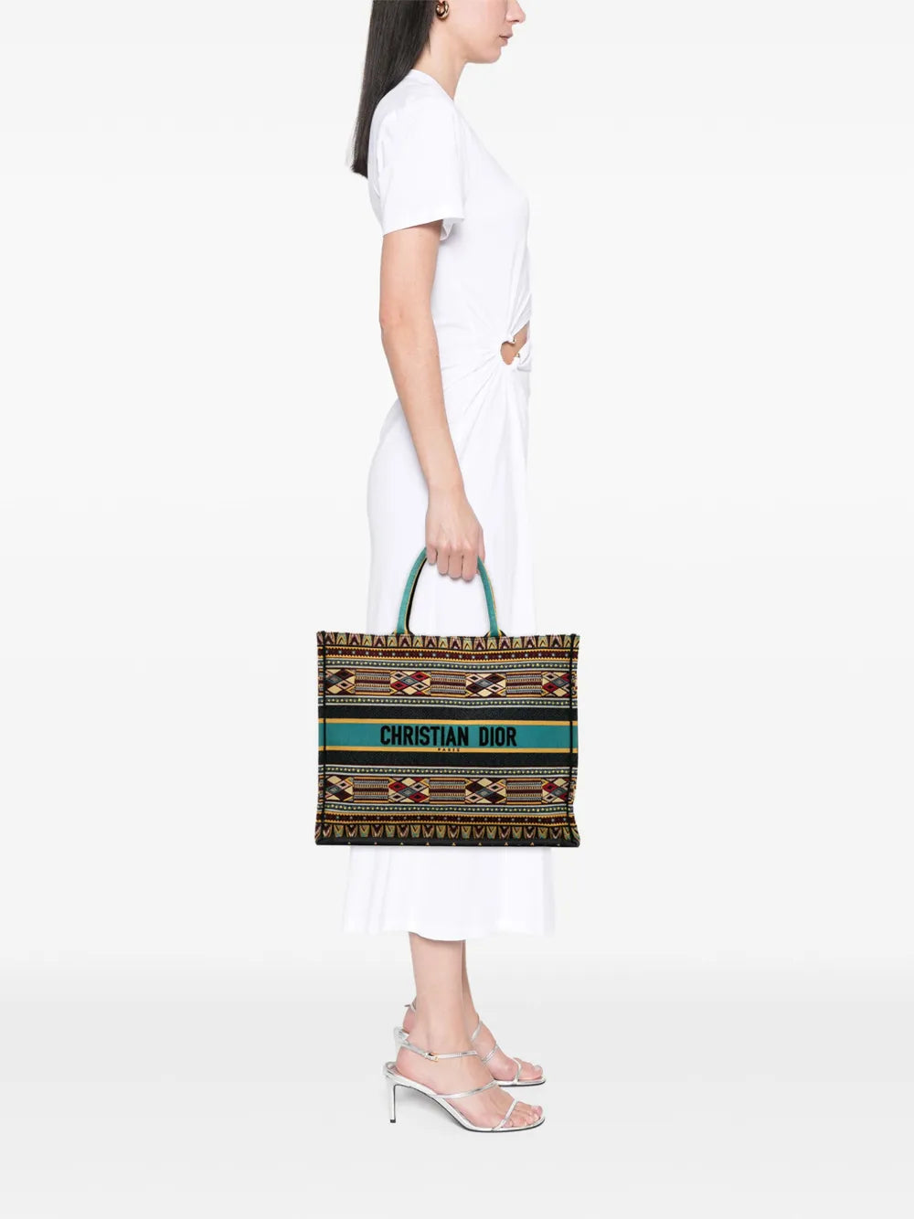 Pre-OwnedChristian Dior Pre-Owned2019 Large Embroidered Canvas Book tote bag