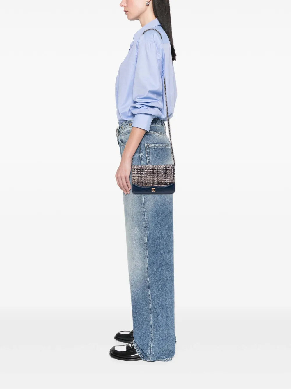 Pre-OwnedCHANEL Pre-Owned2018 Quilted Tweed and Calfskin Gabrielle Wallet On Chain crossbody bag