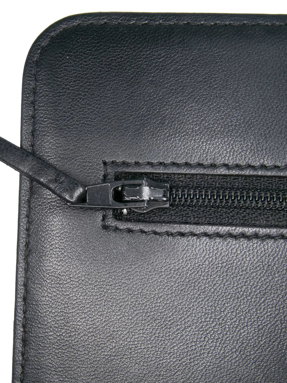 Pre-OwnedCHANEL Pre-Owned2013-2014 CC Embossed Lambskin Wallet on Chain crossbody bag