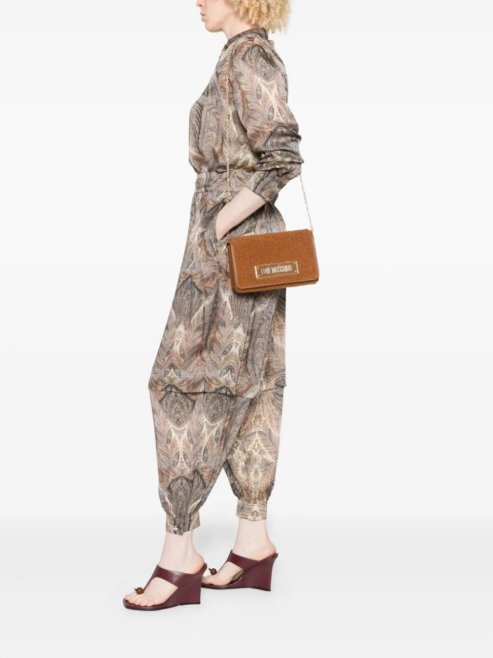 Love Moschinoshearling chain-strap cross body bag