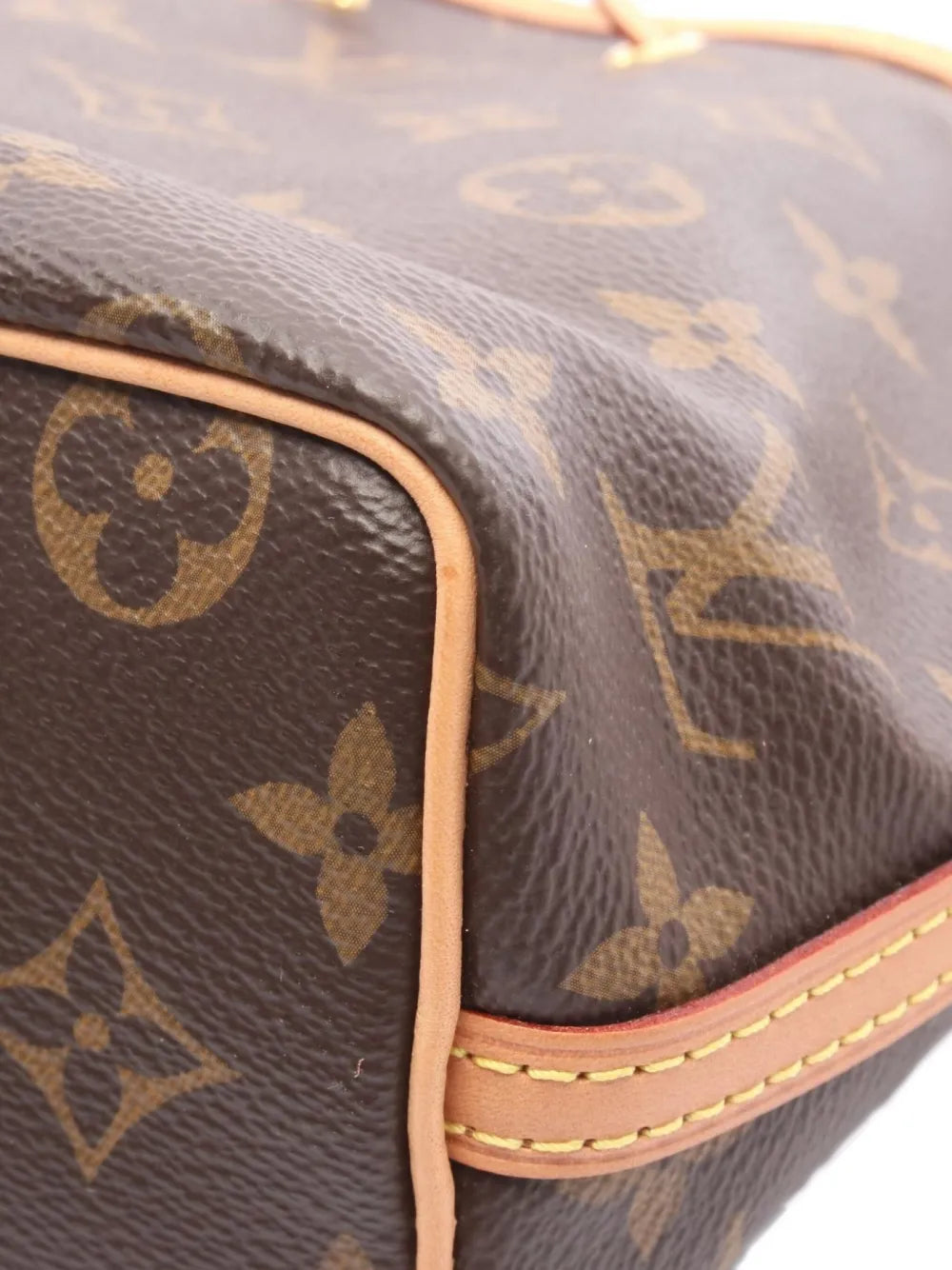 Pre-OwnedLouis Vuitton Pre-Owned2021 Nano Nobucket bag