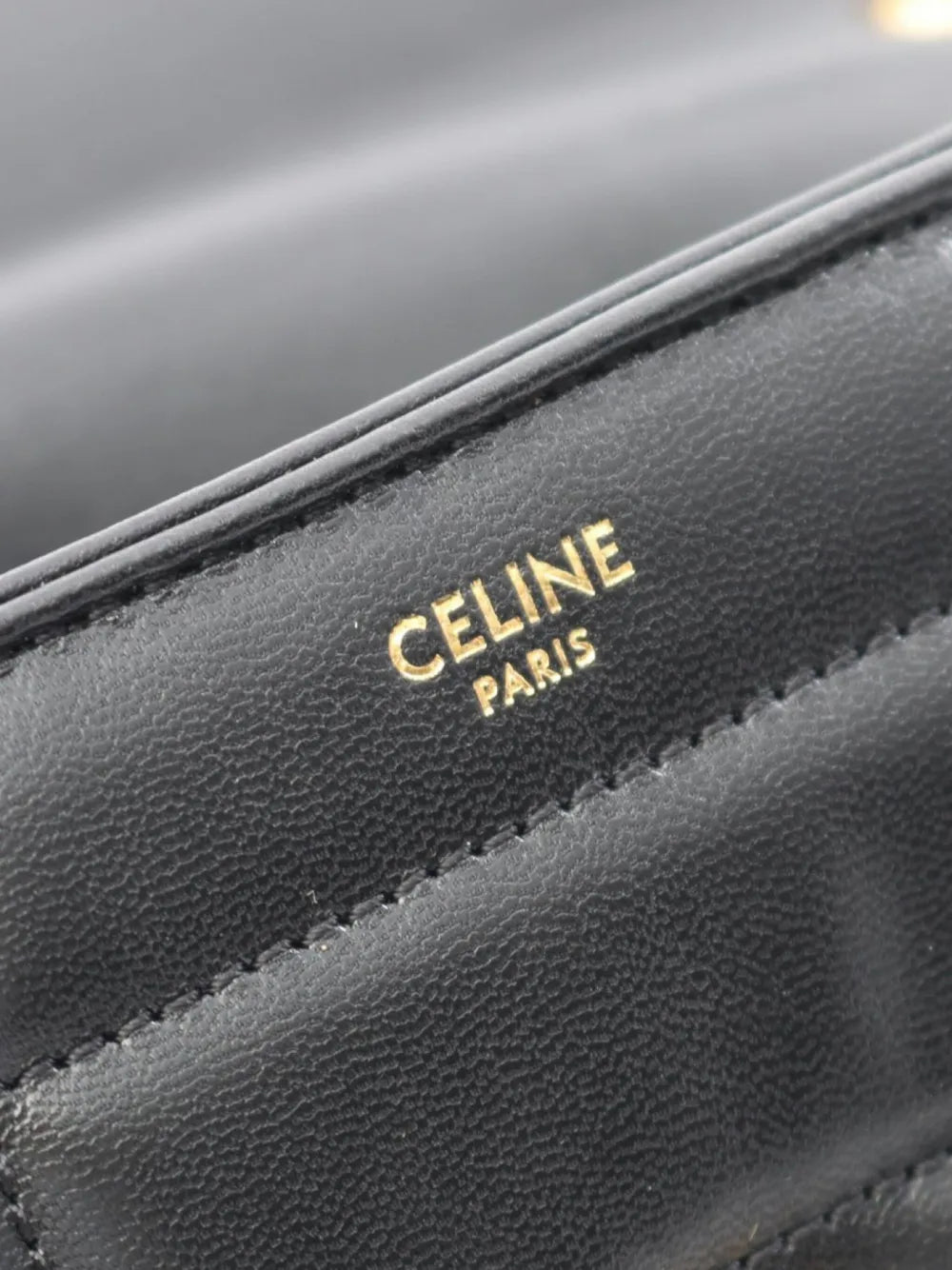 Pre-OwnedCeline Pre-Owned2010 quilted chain shoulder bag