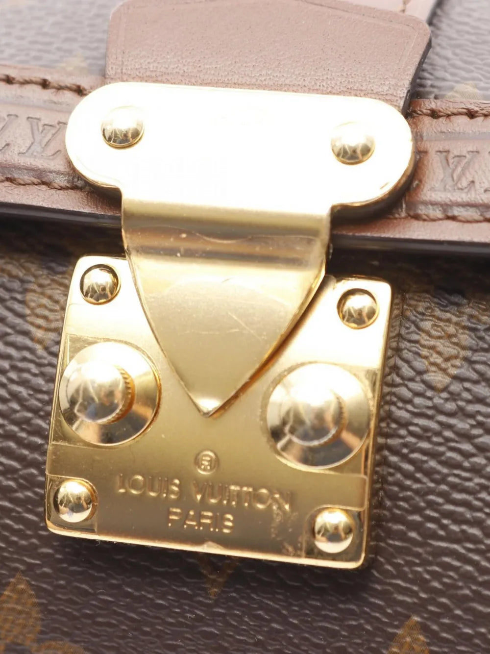 Pre-OwnedLouis Vuitton Pre-Owned2021s Papillon Monogram canvas shoulder bag