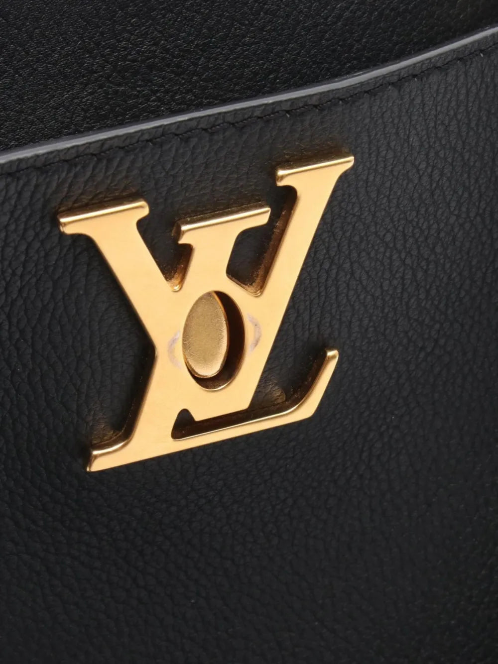 Pre-OwnedLouis Vuitton Pre-Owned2017 Lockme two-way handbag