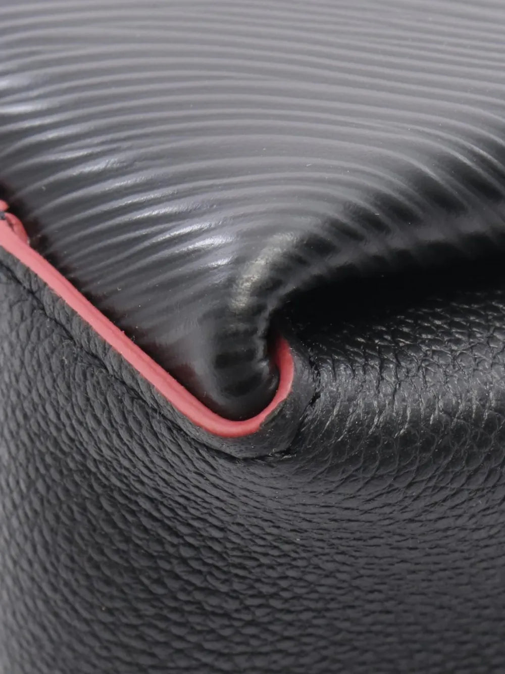 Pre-OwnedLouis Vuitton Pre-Owned2019 Soufflot NV BB handbag