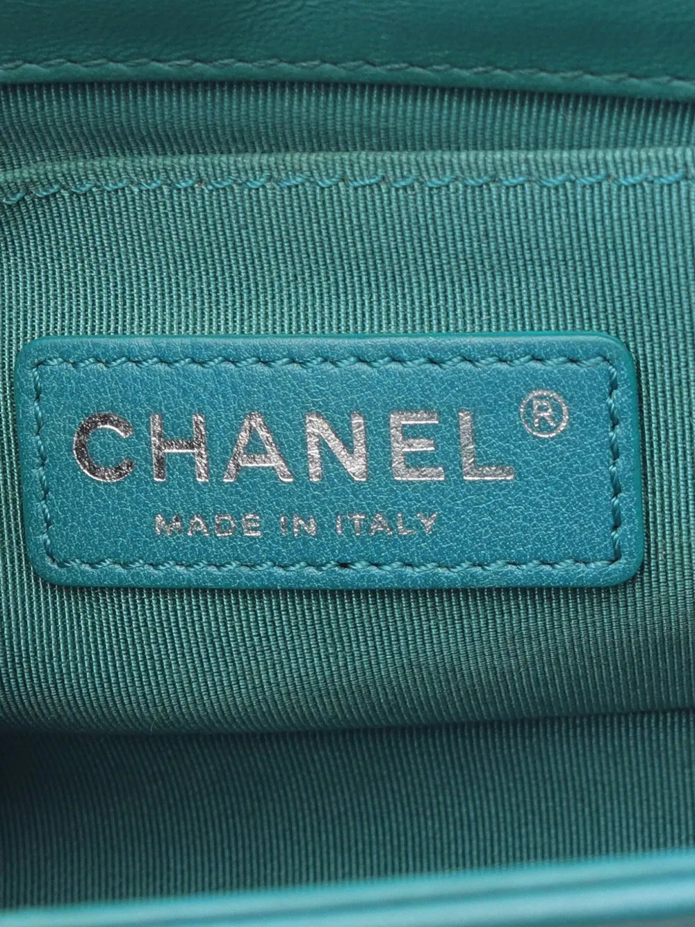 Pre-OwnedCHANEL Pre-Owned2014 quilted chain shoulder bag