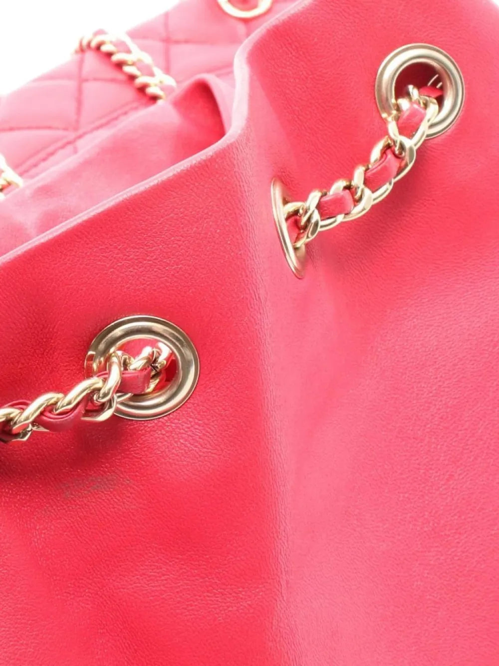 Pre-OwnedCHANEL Pre-Owned2015-2016 quilted chain backpack