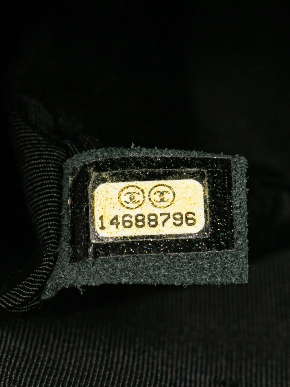 Pre-OwnedCHANEL Pre-Owned2010-2011 Jumbo Chevron Lambskin Leo Lion Flap shoulder bag