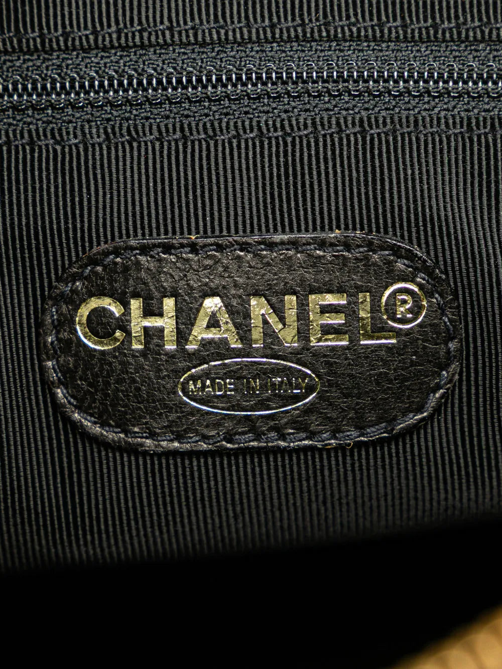 Pre-OwnedCHANEL Pre-Owned1996-1997 Caviar Logo shoulder bag