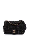 Pre-OwnedCHANEL Pre-Owned2021-2025 Medium Quilted Denim Mood Flap crossbody bag