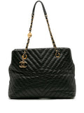 Pre-OwnedCHANEL Pre-Owned2012 Large Chevron Calfskin Surpique tote bag