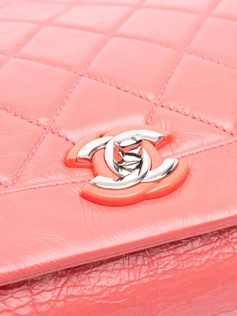Pre-OwnedCHANEL Pre-Owned2018 Crumpled Calfskin Bi Quilted Full Flap shoulder bag