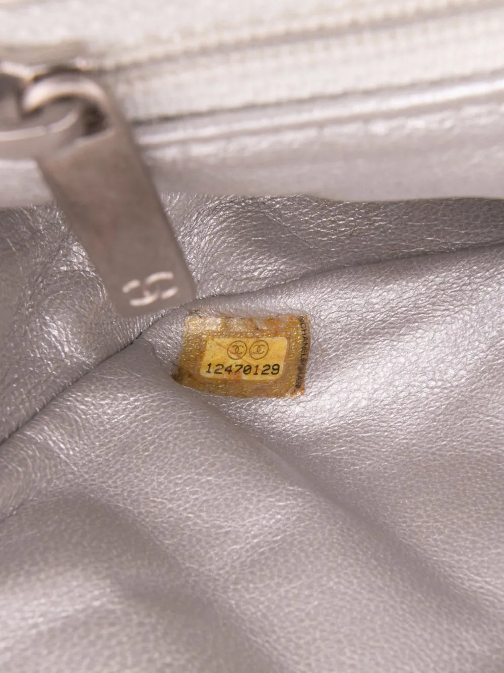 Pre-OwnedCHANEL Pre-Owned2008-2009 Reissue 2.55 Metallic Lambskin Clutch With Chain shoulder bag