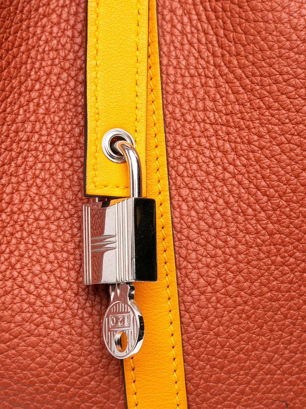Pre-OwnedHermre-Owned2017 Bicolor Clemence Picotin Lock 22 handbag