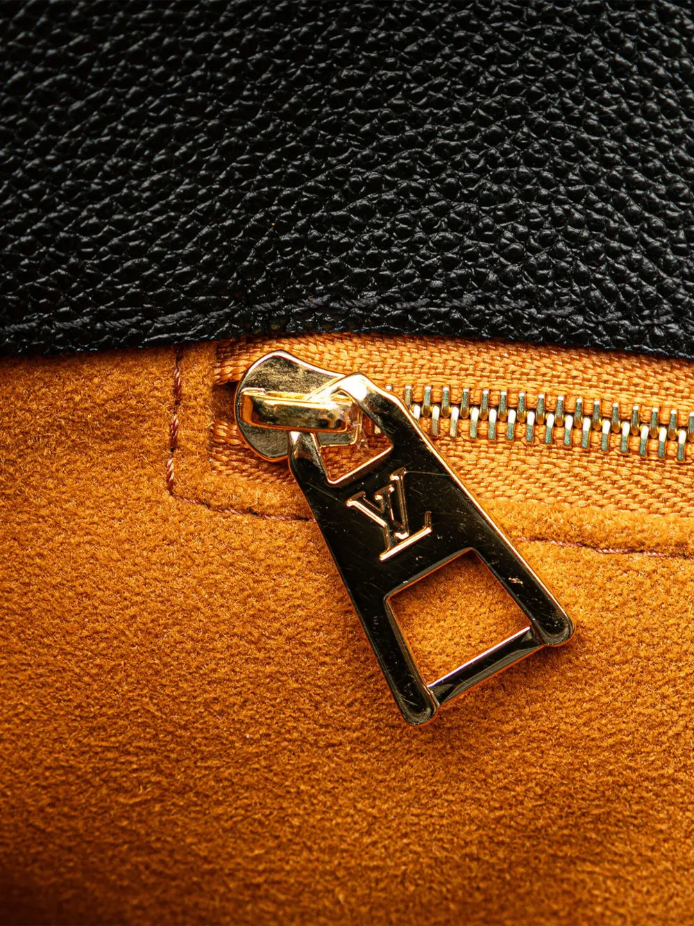 Pre-OwnedLouis Vuitton Pre-Owned2021-2025 Monogram Empreinte Onthego GM satchel