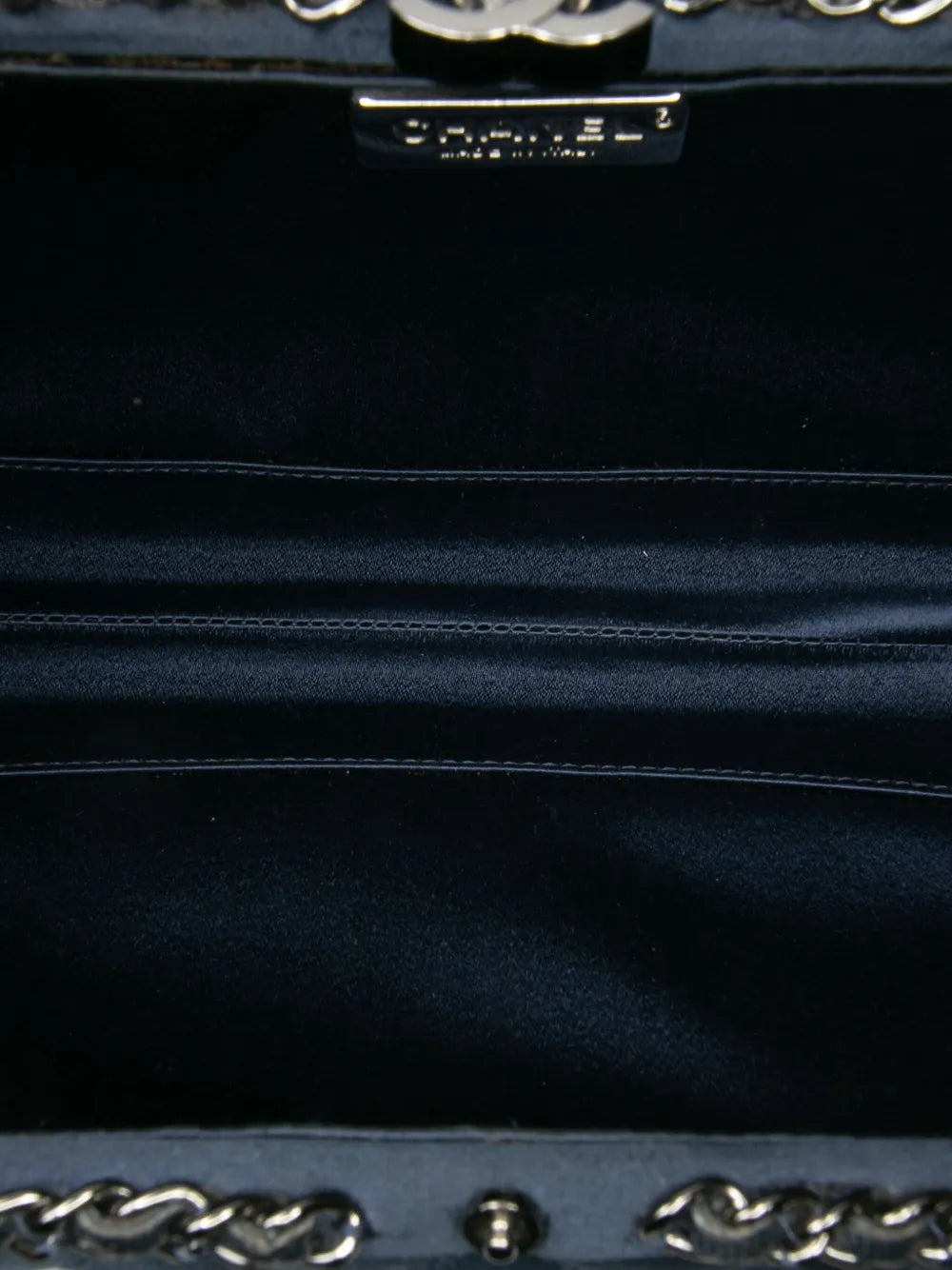 Pre-OwnedCHANEL Pre-Owned2012 Quilted Satin Chain Around Clutch crossbody bag
