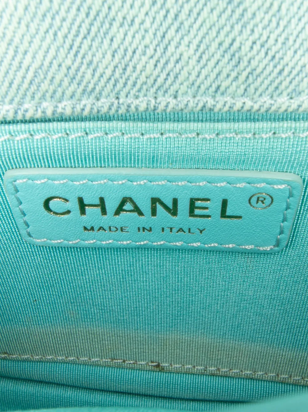 Pre-OwnedCHANEL Pre-Owned2021 Mini CC Quilted Denim Messenger Flap crossbody bag