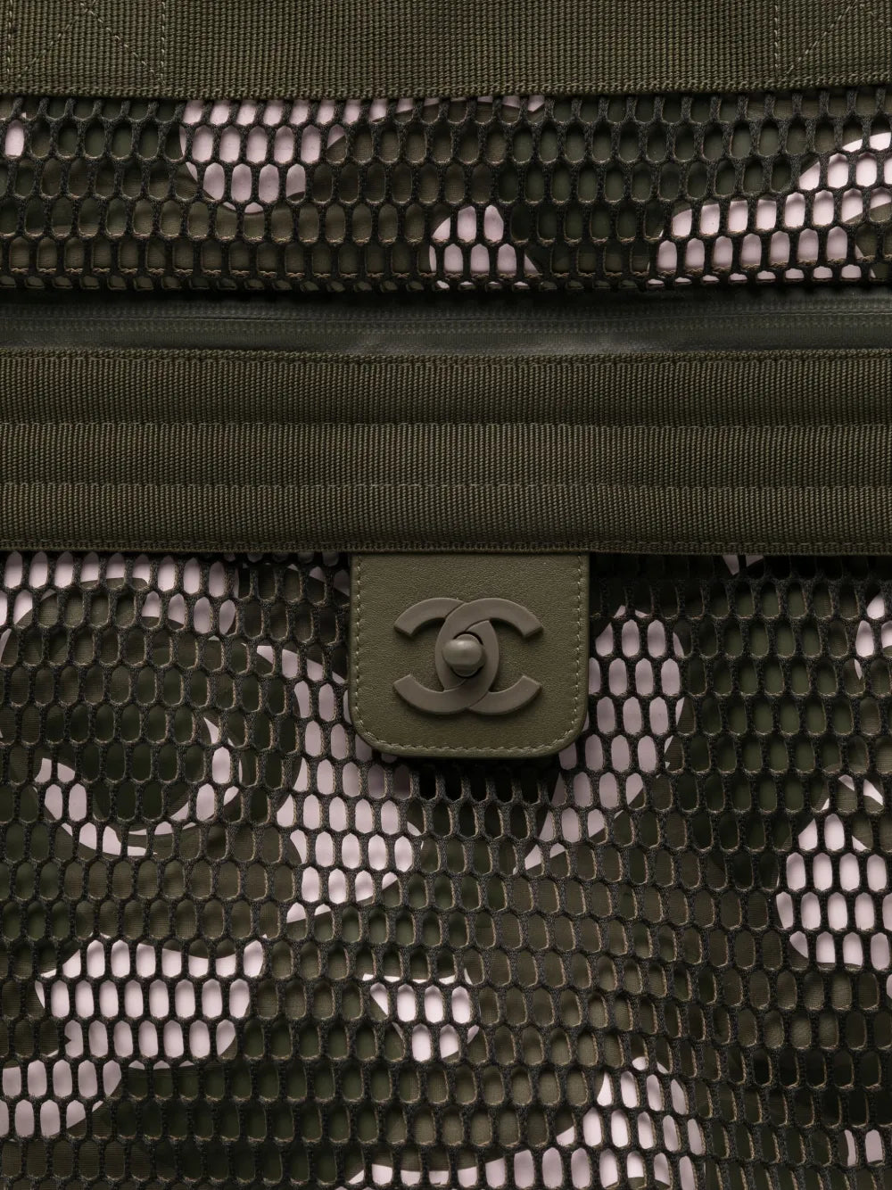 Pre-OwnedCHANEL Pre-OwnedSporty Gym Mesh Nylon Dark Green Tote