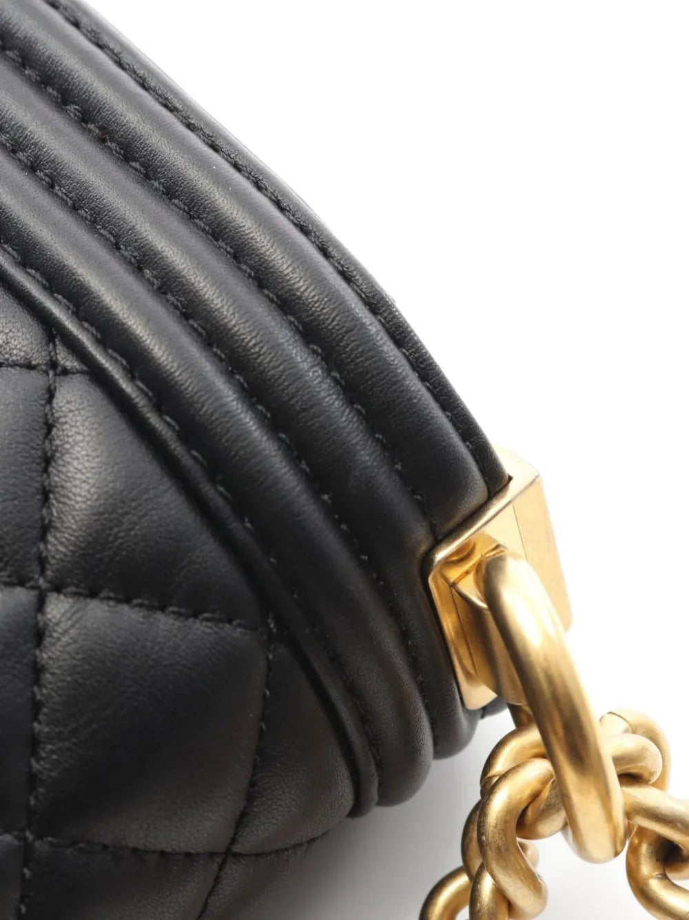 Pre-OwnedCHANEL Pre-Owned2021 small Boy Chanel shoulder bag
