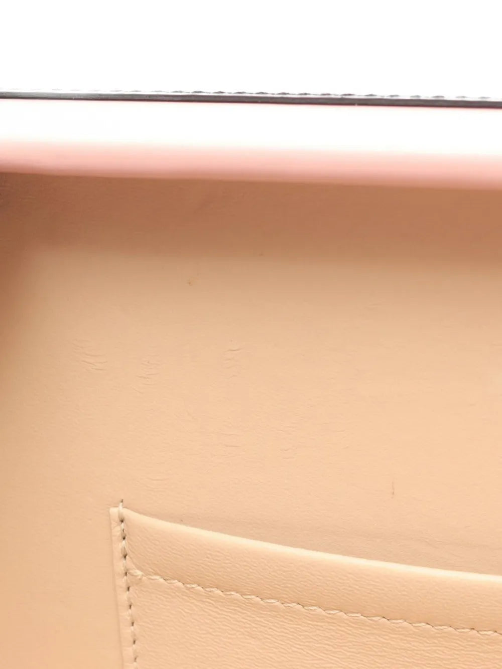 Pre-OwnedLouis Vuitton Pre-Owned2019 Petite Malle leather cross body bag