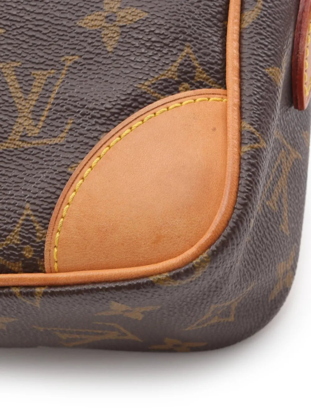Pre-OwnedLouis Vuitton Pre-Owned1999 Trocadero 27 monogram shoulder bag