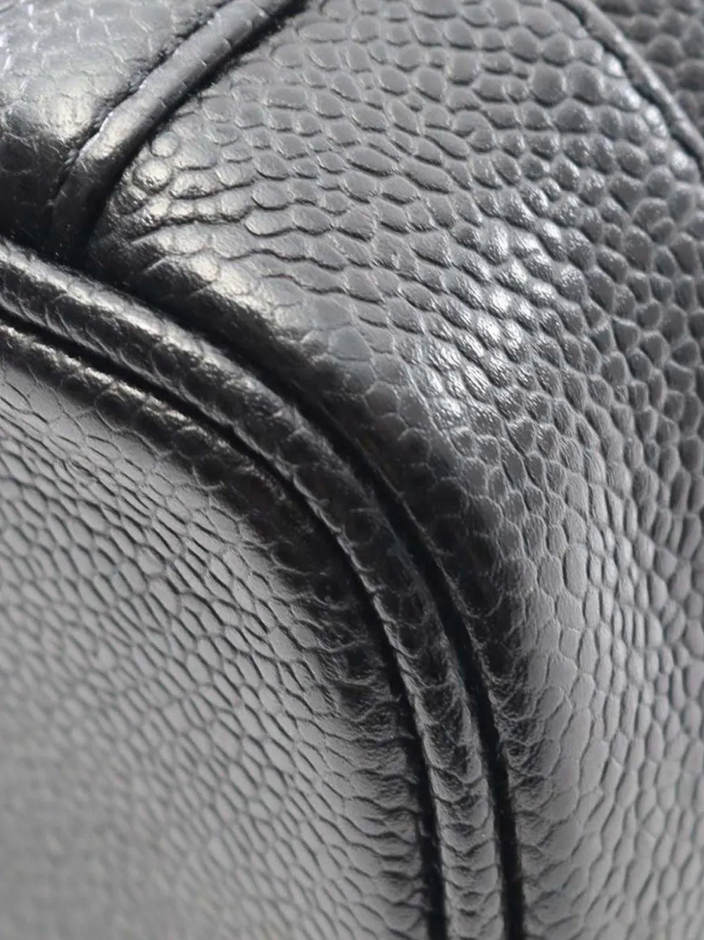 Pre-OwnedCHANEL Pre-Owned2000-2002 CC Caviar Case vanity bag