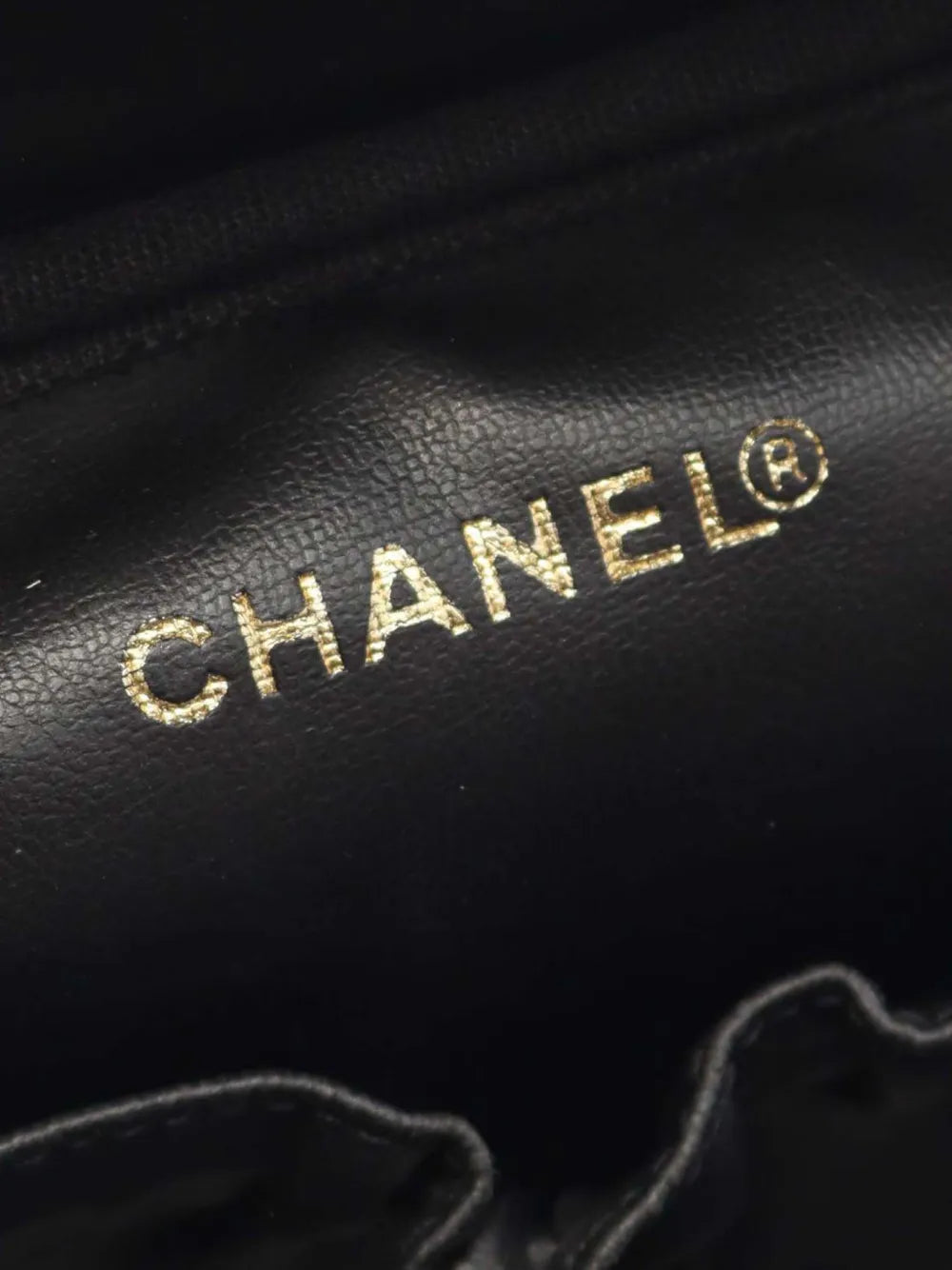 Pre-OwnedCHANEL Pre-Owned2000-2002 CC Caviar Case vanity bag