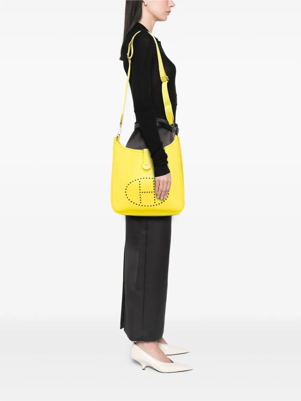 Pre-OwnedHermre-Owned2011 Epsom Evelyne III 33 crossbody bag