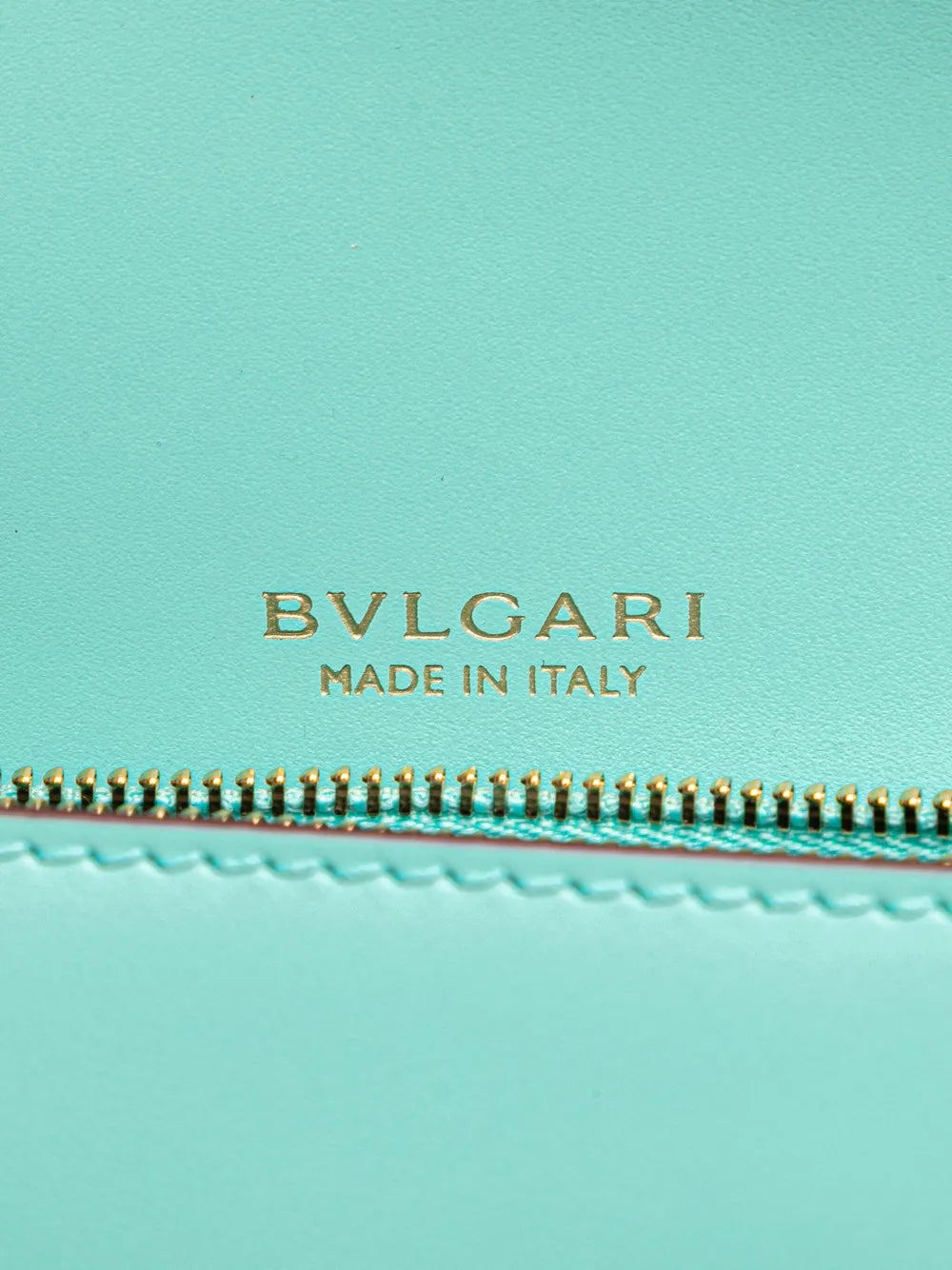Pre-OwnedBvlgari Pre-Owned2000-2025 Leather Serpenti Forever crossbody bag