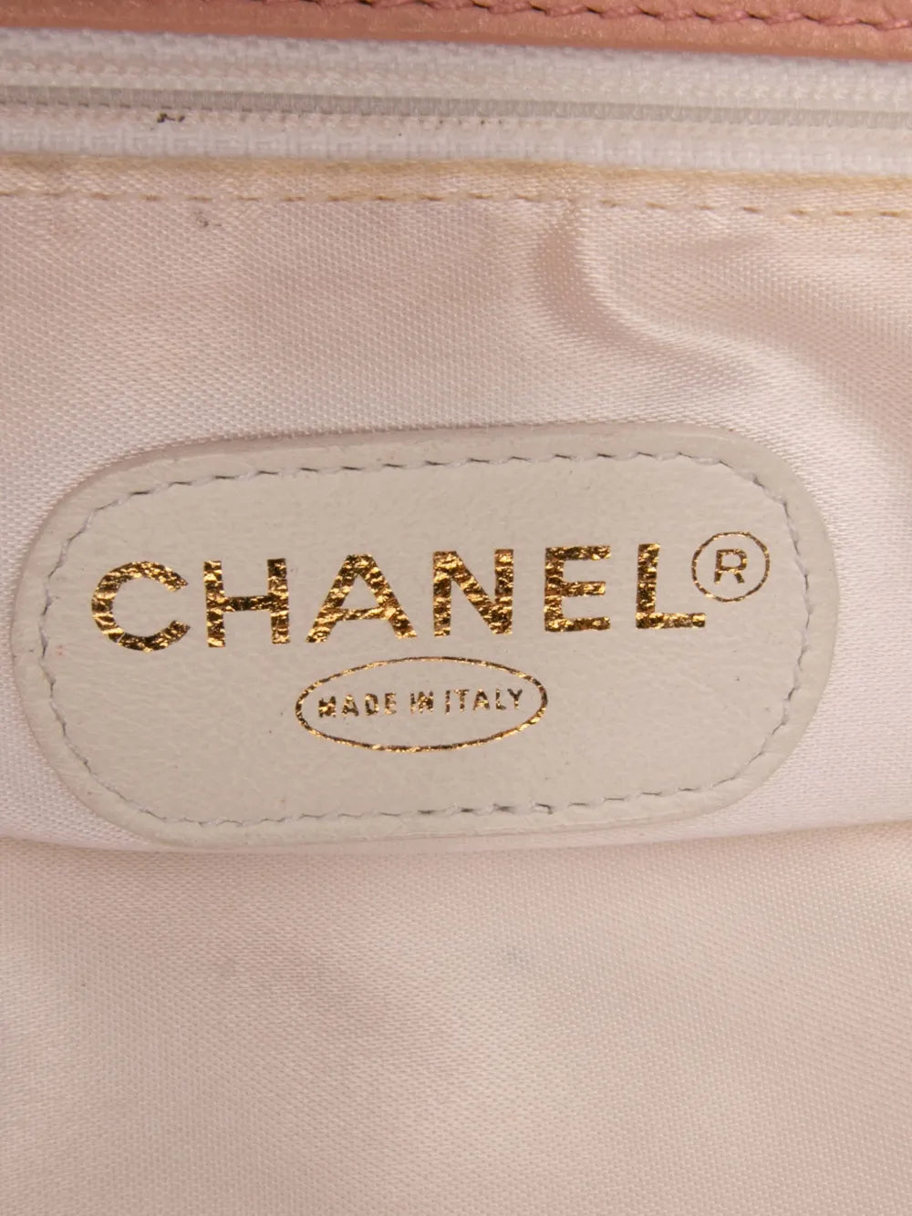 Pre-OwnedCHANEL Pre-Owned1994-1996 CC Caviar Chain tote bag