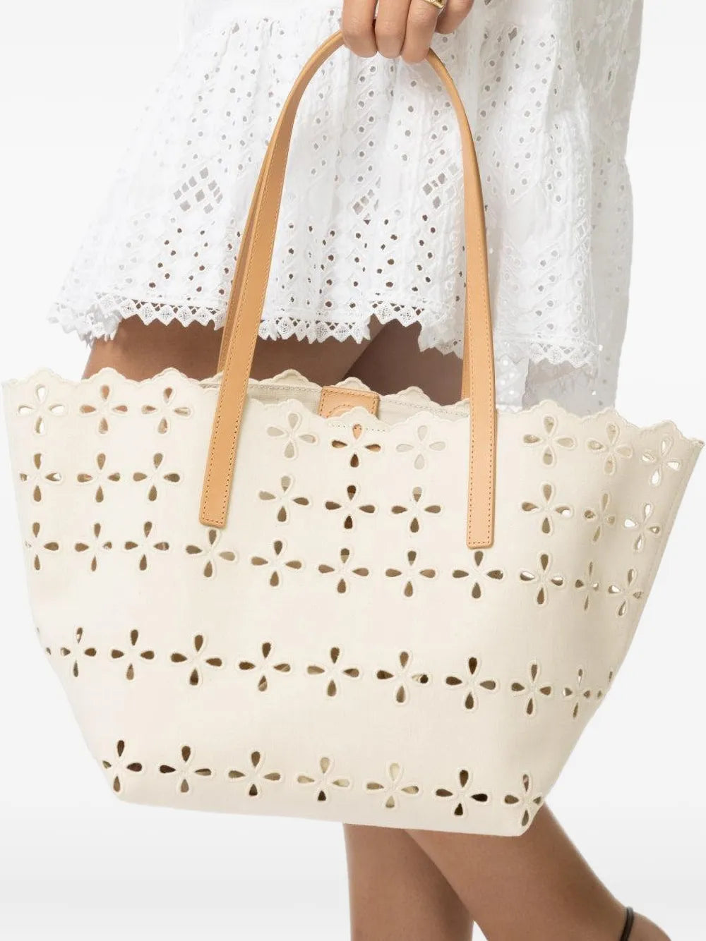 Loeffler RandallEaston flower-cut scalloped shoulder bag