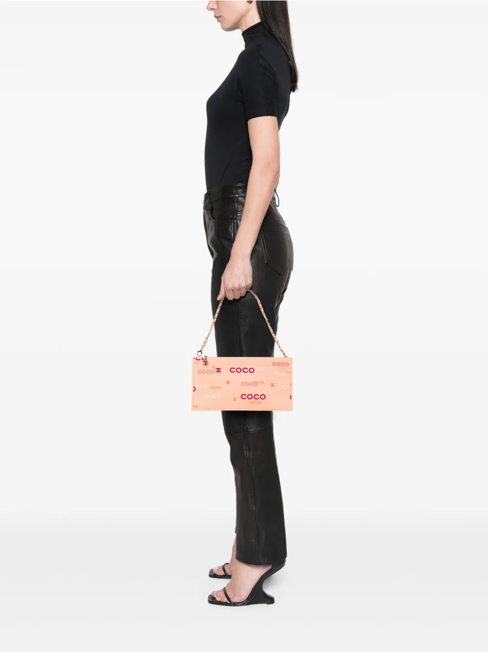 Pre-OwnedCHANEL Pre-Owned2002-2003 Canvas Coco Chain Pochette handbag