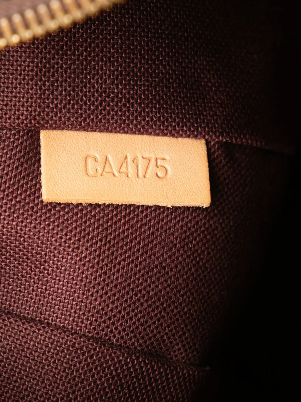 Pre-OwnedLouis Vuitton Pre-Owned2015 Monogram Mabillon crossbody bag