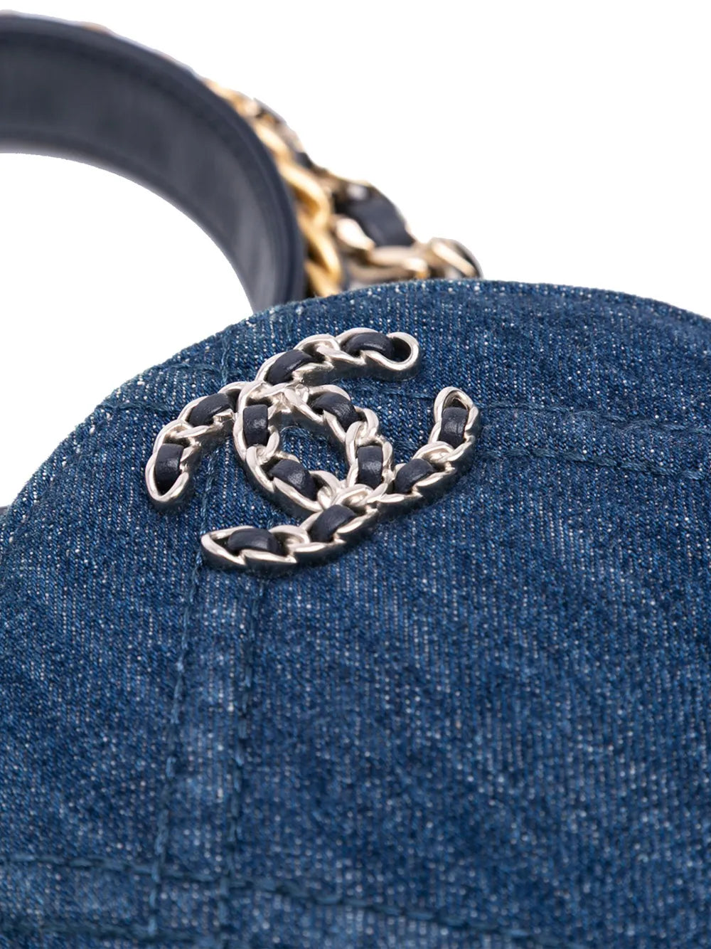 Pre-OwnedCHANEL Pre-Owned2021 Denim 19 Round Clutch with Chain satchel