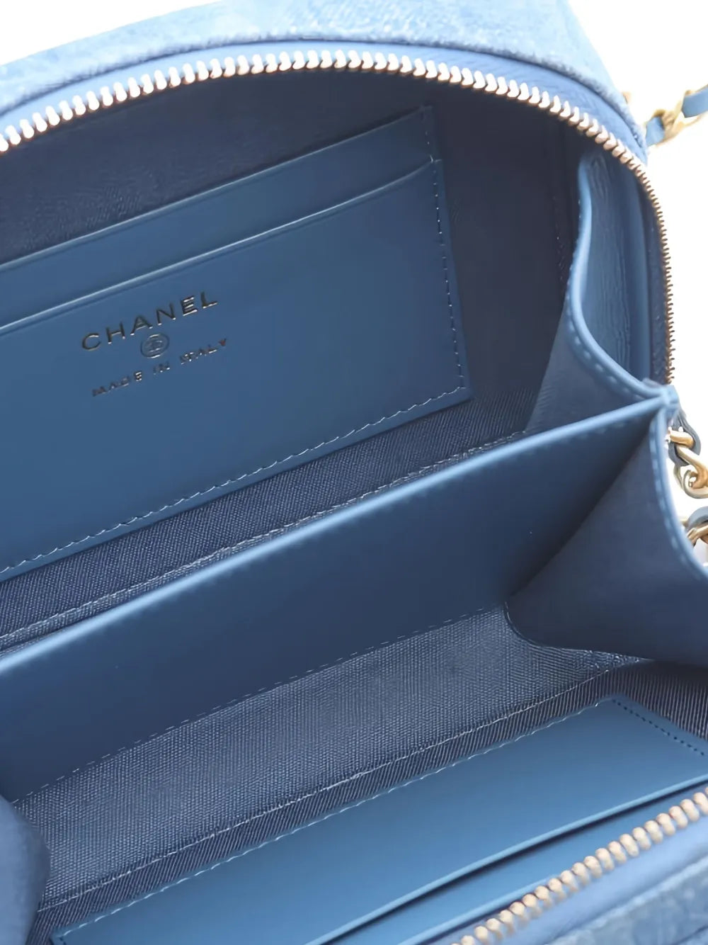 Pre-OwnedCHANEL Pre-Owned2021-2022 quilted denim shoulder bag