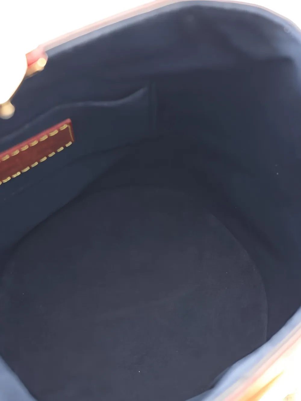 Pre-OwnedLouis Vuitton Pre-Owned2019 leather bucket bag