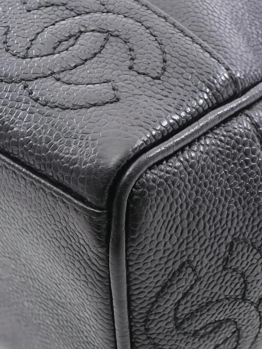 Pre-OwnedCHANEL Pre-Ownedcaviar-leather chain shoulder bag