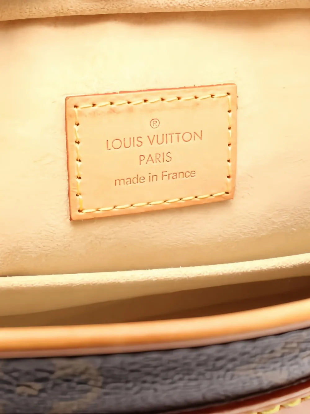 Pre-OwnedLouis Vuitton Pre-Owned2006 Hudson GM Monogram shoulder bag