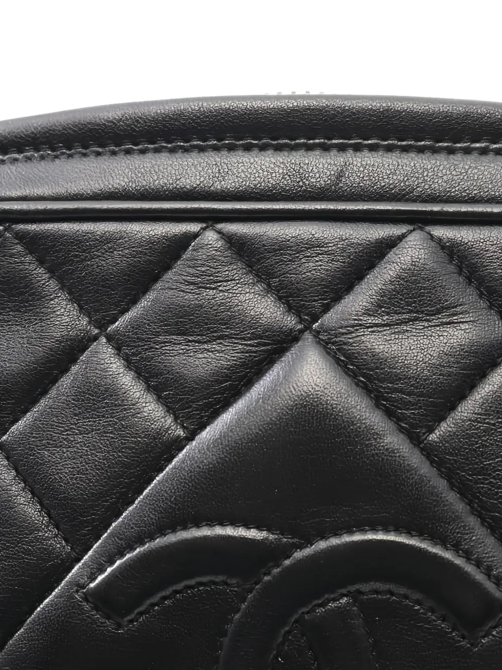 Pre-OwnedCHANEL Pre-Ownedmatelassleather chain bag