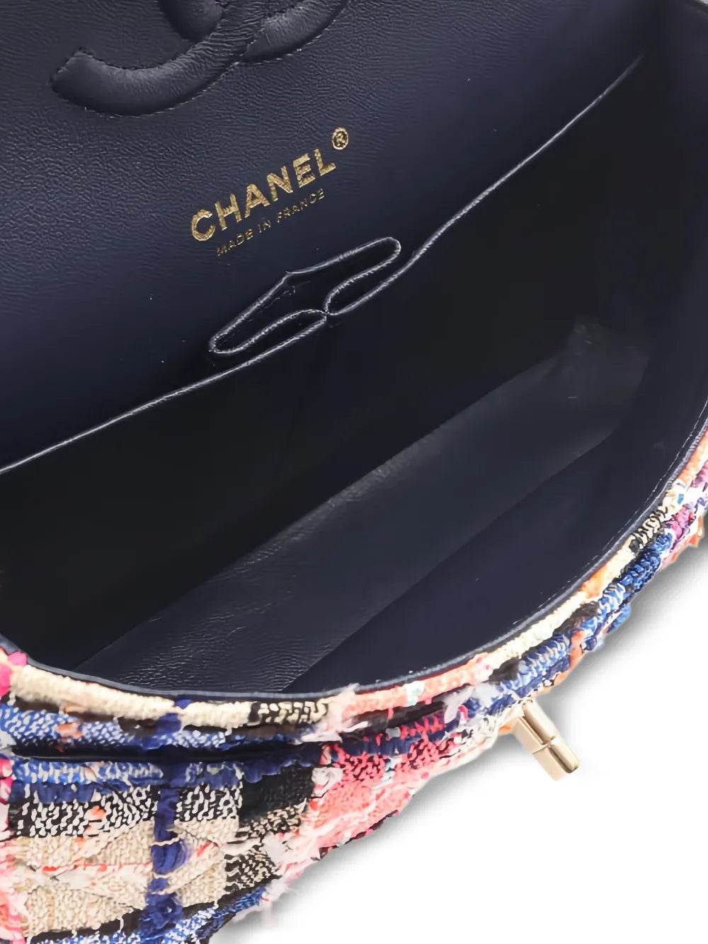 Pre-OwnedCHANEL Pre-OwnedMatelassé tweed shoulder bag