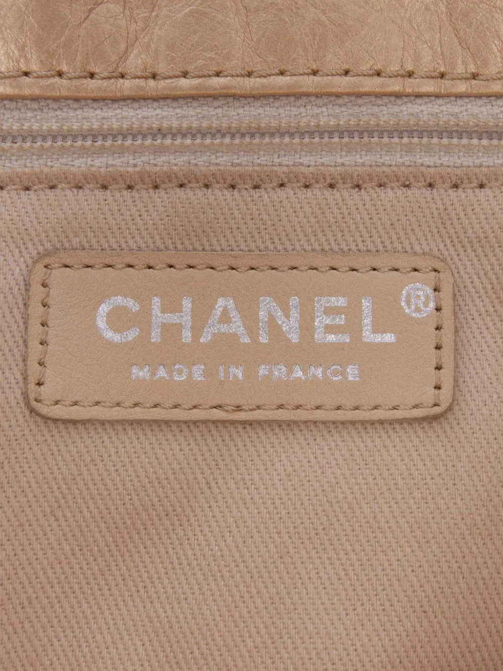 Pre-OwnedCHANEL Pre-Owned2008-2009 Distressed Calfskin Shopping In Moscow tote bag