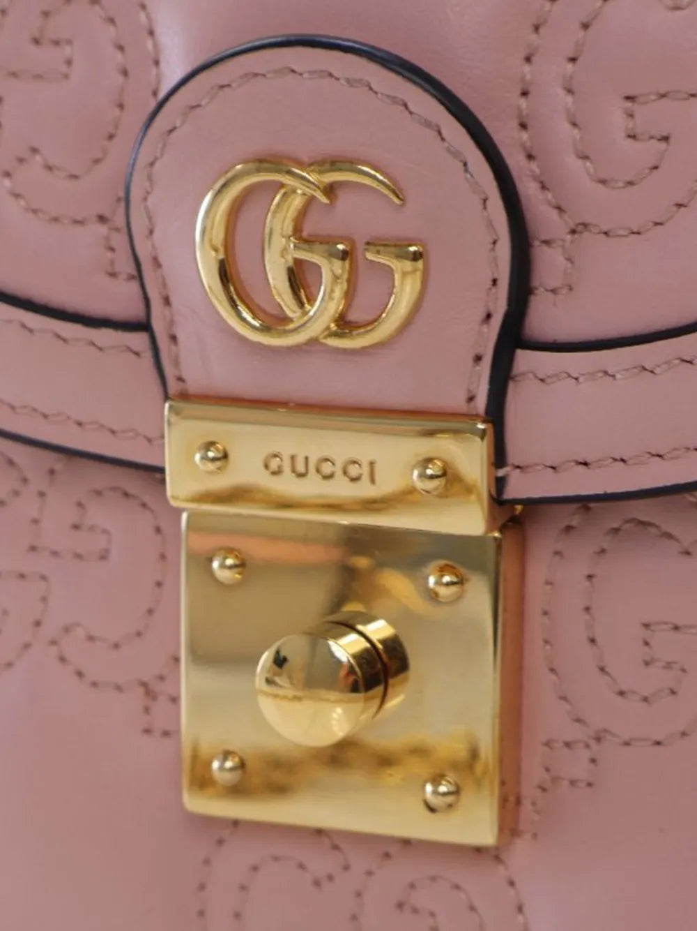 Pre-OwnedGucci Pre-Owned2016-2025 Small GG Matelasse Leather Top Handle Bag satchel
