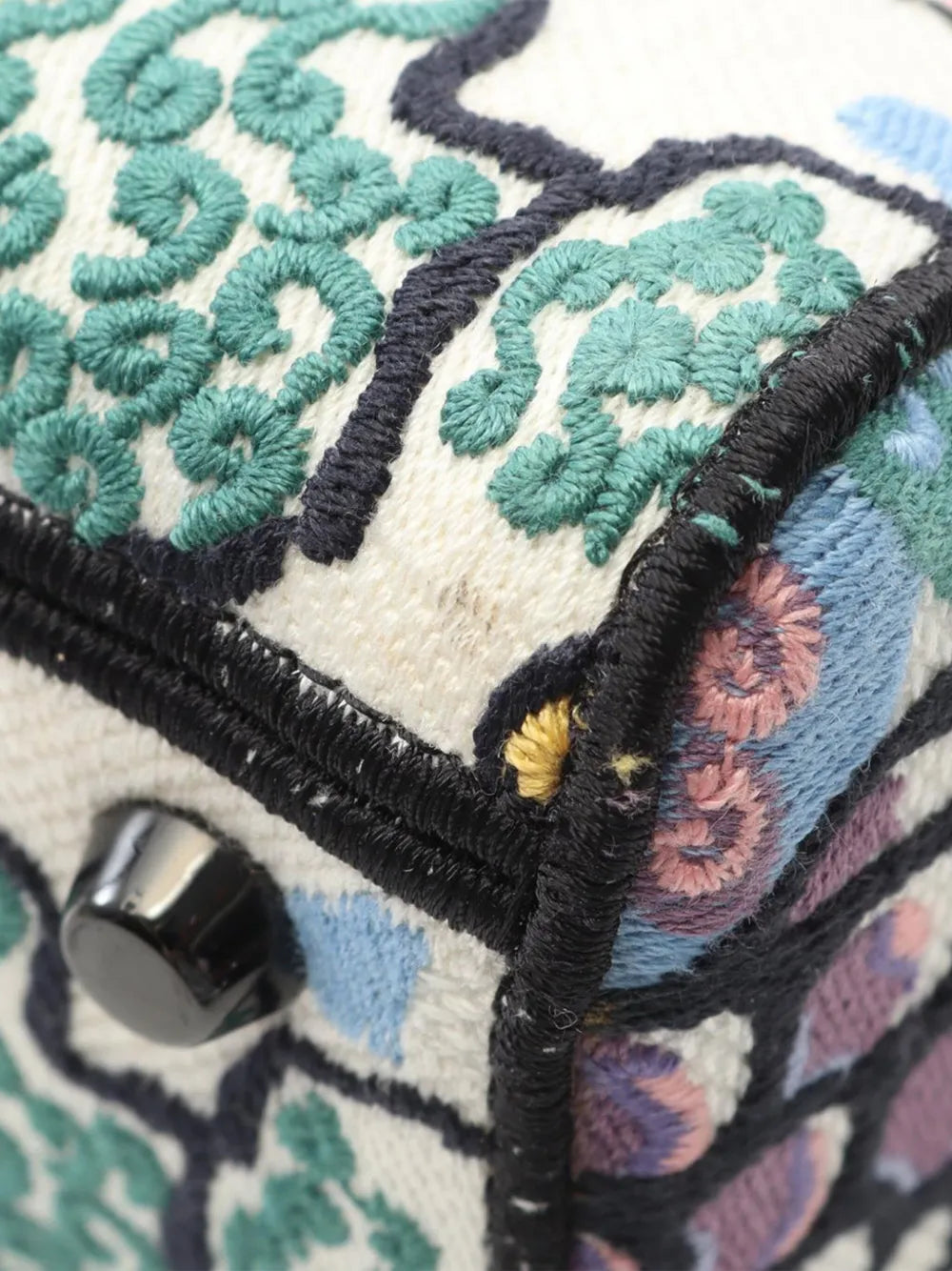 Pre-OwnedChristian Dior Pre-Owned2021-2025 Medium Canvas Embroidered Ciel De Reve Lady D Lite satchel