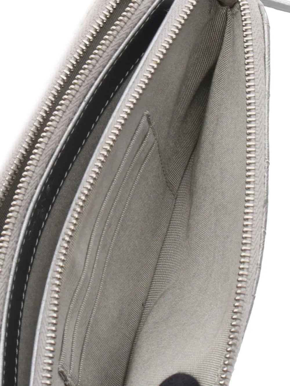 Pre-OwnedCHANEL Pre-Owned2018 Chevron Metallic Lambskin Double Zip Wallet on Chain crossbody bag
