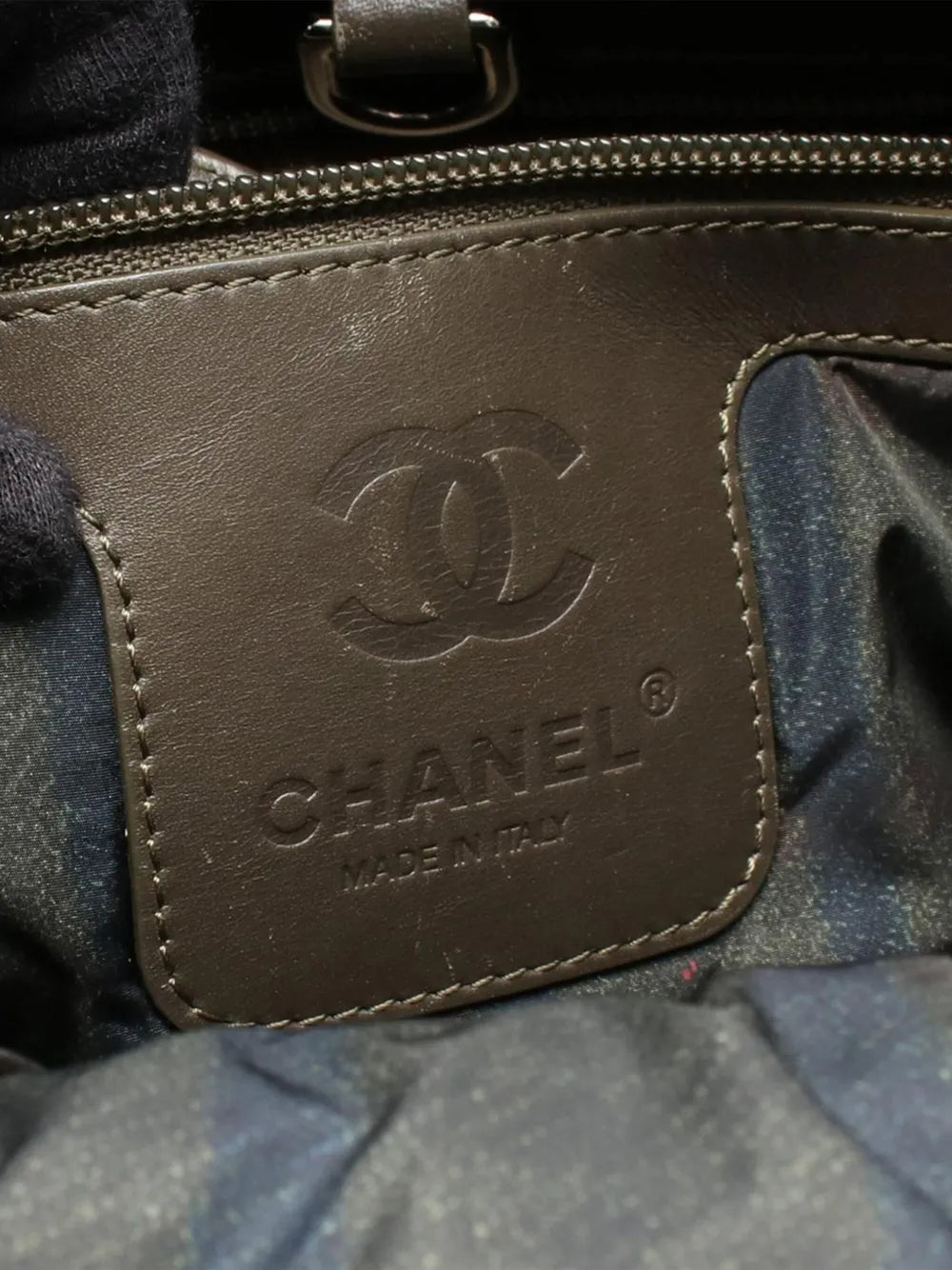 Pre-OwnedCHANEL Pre-Owned2013-2014 Small Quilted Nylon Coco Cocoon tote bag